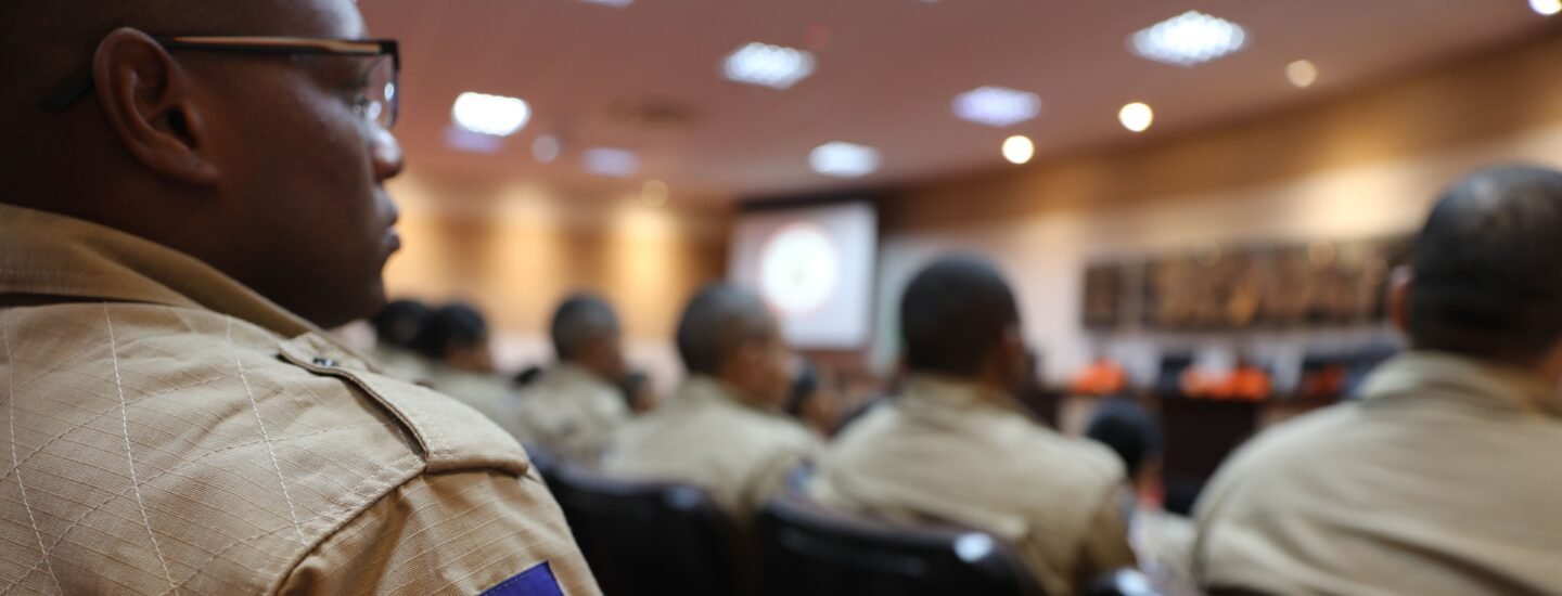 Emergency personnel gather for strategic training in Mato Grosso, Brazil.