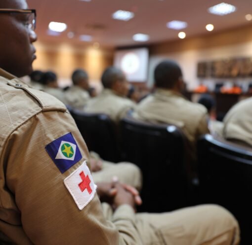 Emergency personnel gather for strategic training in Mato Grosso, Brazil.