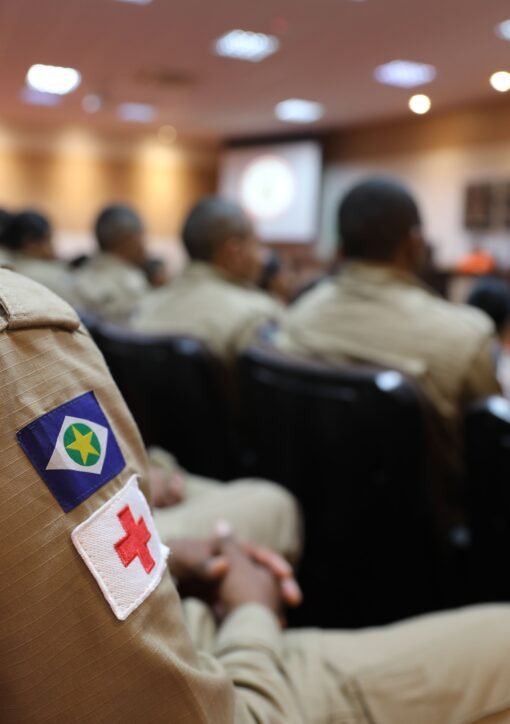 Emergency personnel gather for strategic training in Mato Grosso, Brazil.